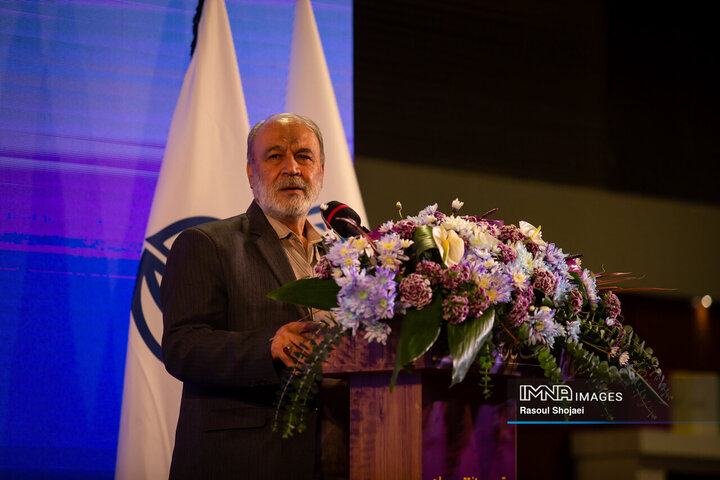 باغ ارغوان به‌صورت هم‌زمان بهره‌برداری و به مردم واگذار شد